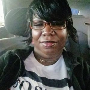 Meet your Posher, Renee